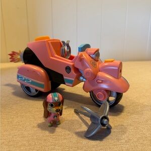 Paw Patrol -The Movie Liberty Coral Vehicle and Figure